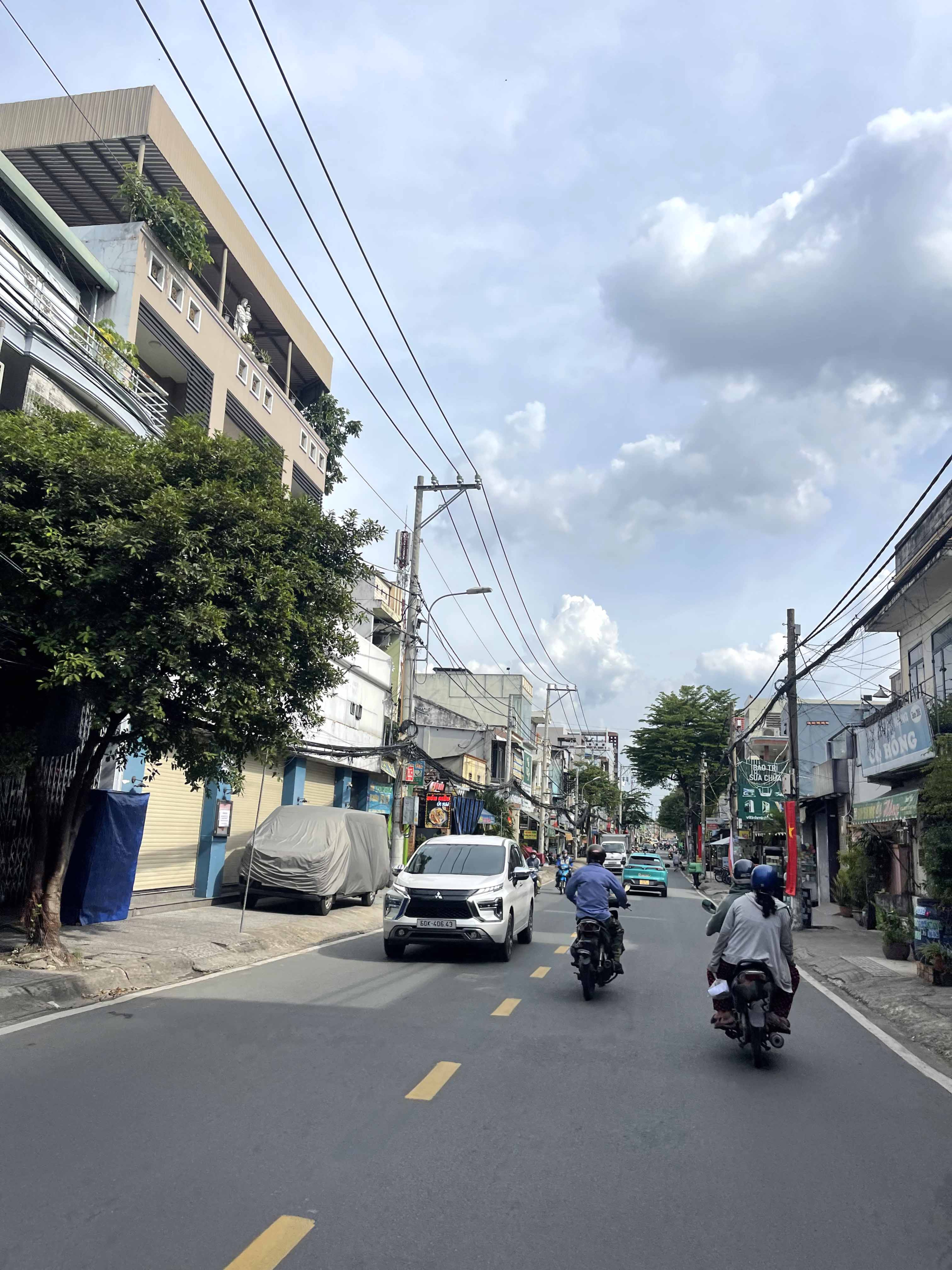 ban-nha-mat-tien-duong-so-gan-to-ngoc-van-tam-phu-thu-duc-chi-12-ty (6)