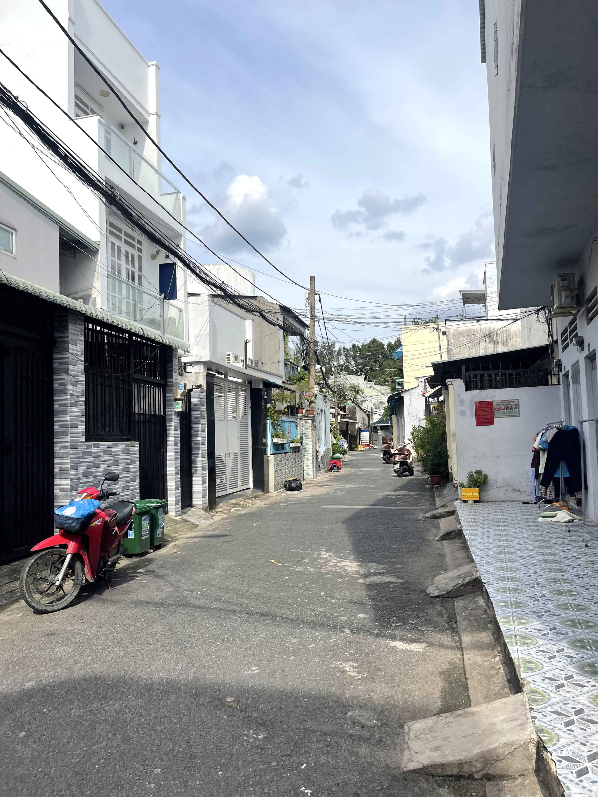 ban-nha-mat-tien-duong-so-gan-to-ngoc-van-tam-phu-thu-duc-chi-12-ty (7)