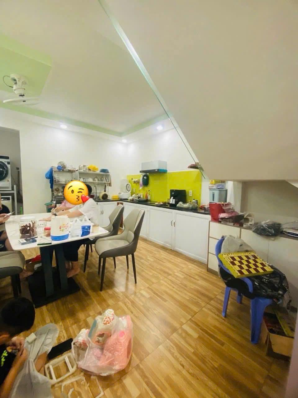 ban-nha-mat-tien-khu-k300-tan-binh-ban-nha-duong-truong-hoang-thanh-0922196969-2