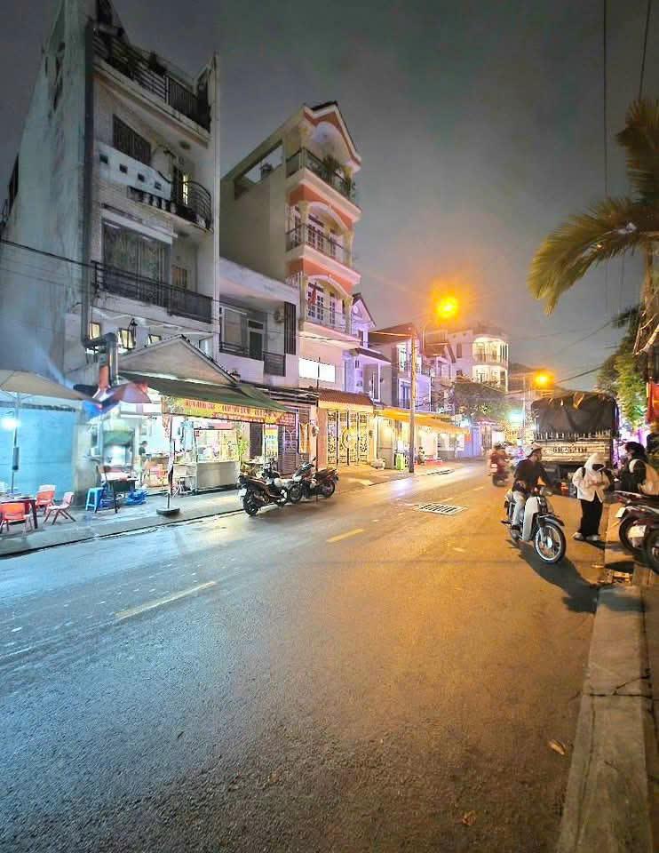 ban-nha-mat-tien-khu-k300-tan-binh-ban-nha-duong-truong-hoang-thanh-0922196969-5