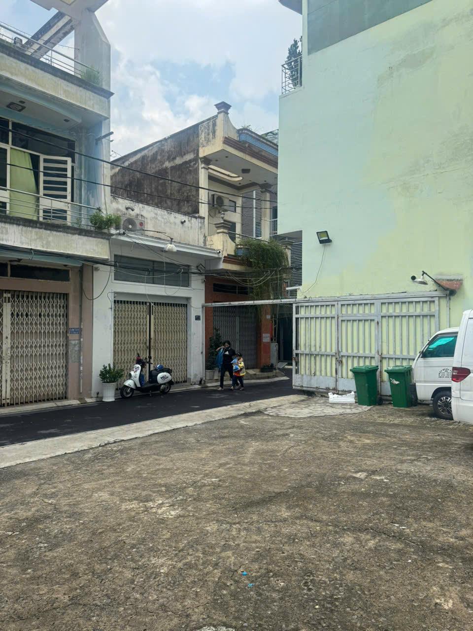 ban-nha-mat-tien-long-hung-ban-nha-phuong-7-tan-binh-0707318818-1