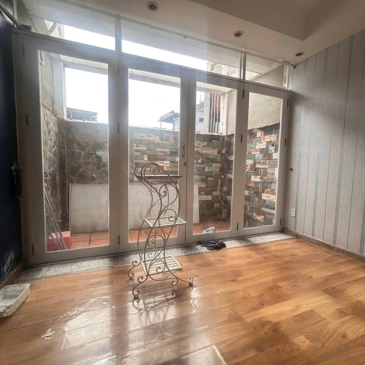 ban-nha-mat-tien-truong-hoang-thanh-ban-nha-phuong-12-tan-binh-0922196969-3