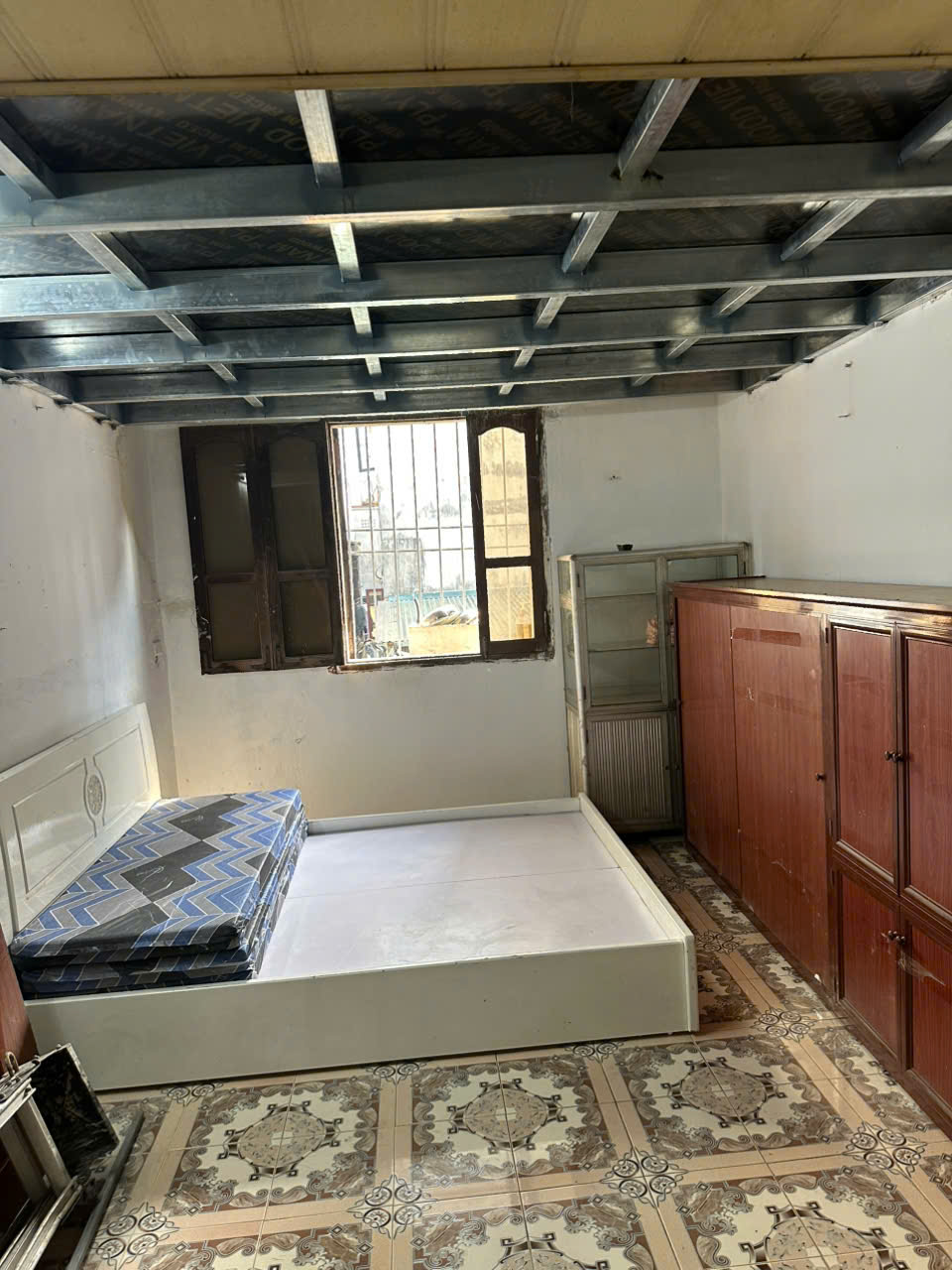 ban_can_tap_the_hai_ba_trung (2)