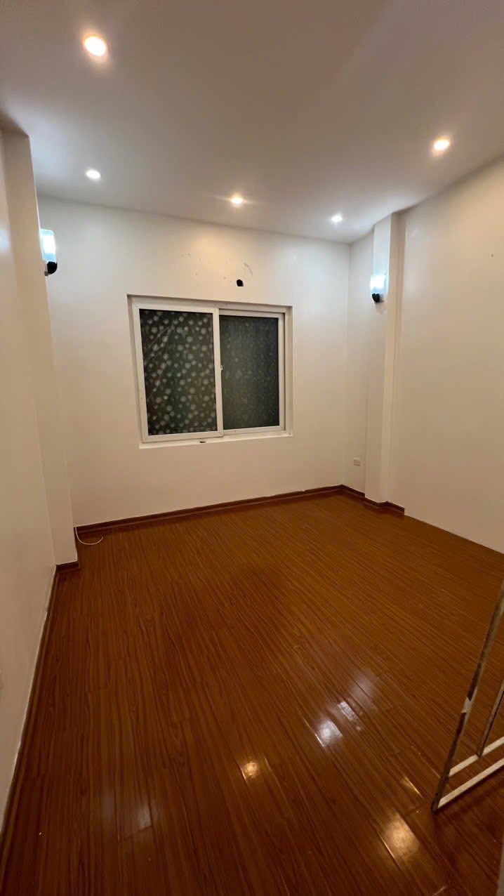 cho_thue_nha_van_cao (2)