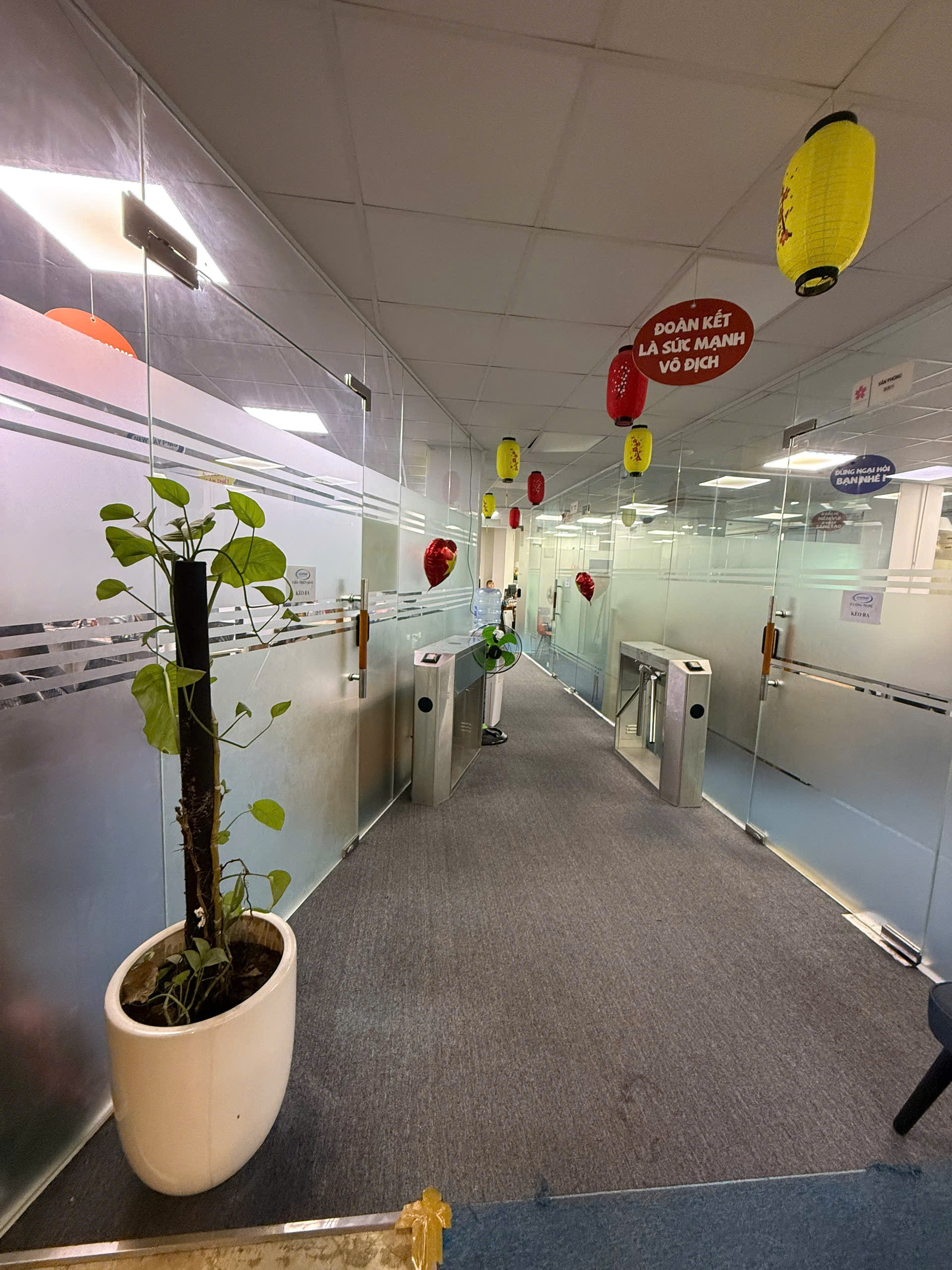 cho_thue_toa_van_phong_den_lu (2)