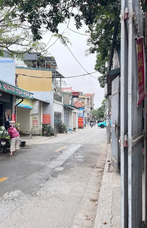 eb730644-0490-543d-931f-0be2e6411283