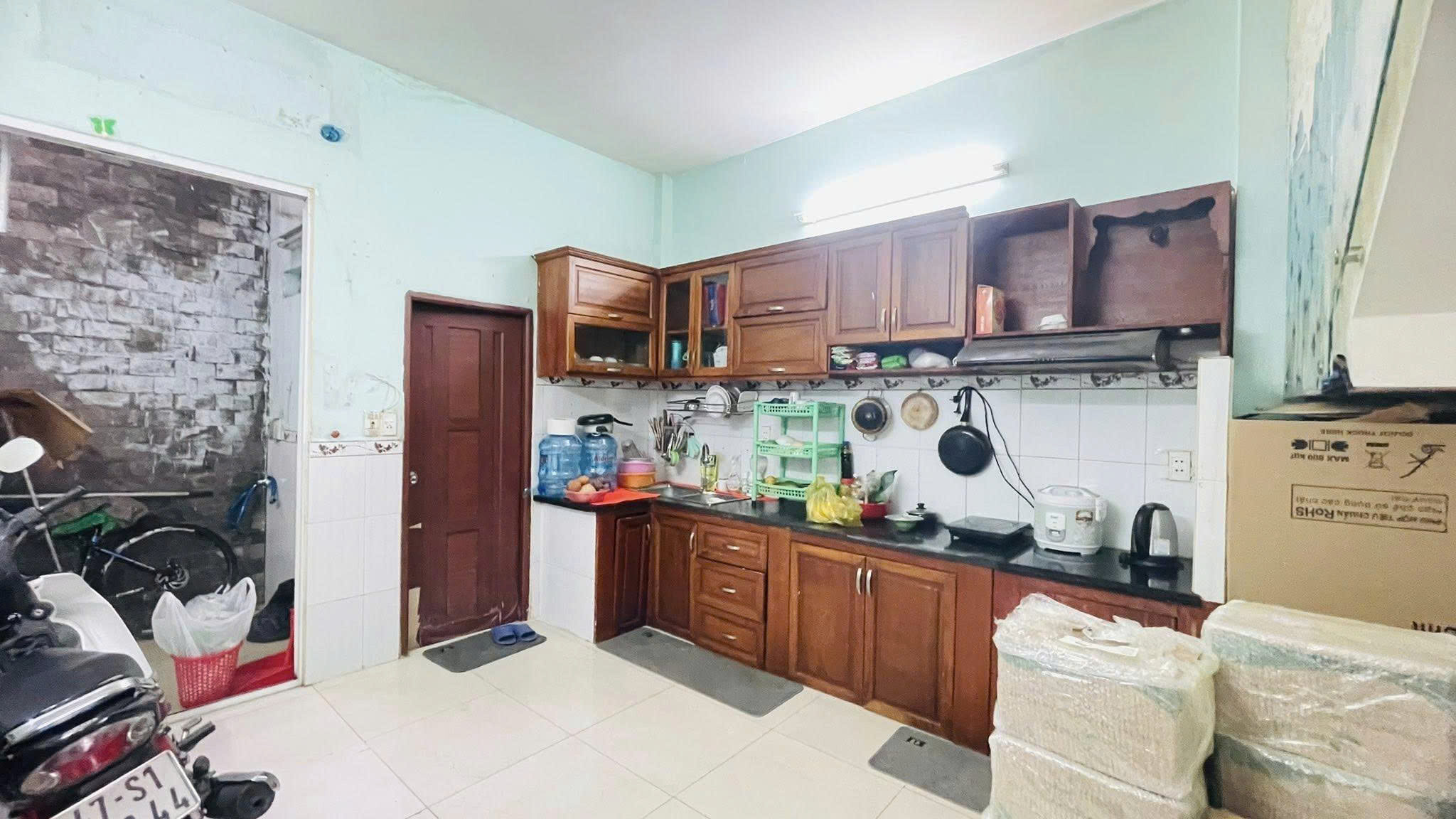 gen-h-z6648596848209_06413bde854a7f292a345b5deac909b9