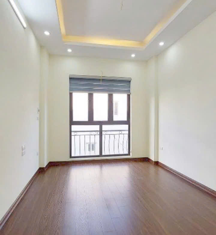 gen-h-z7177449272881_8a5b0a643f5982ac79a90aa474638dd4