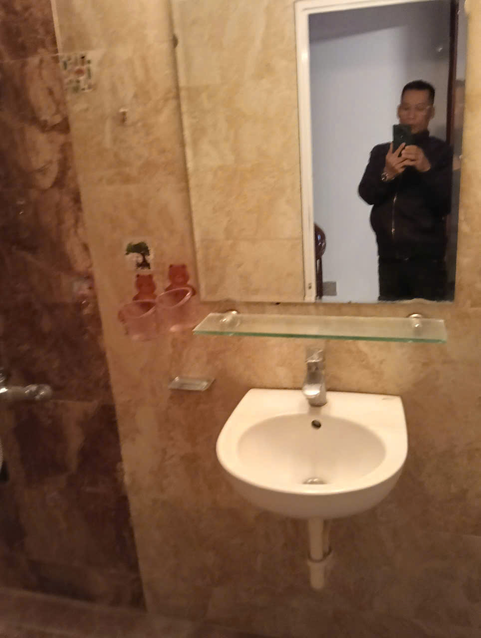 z6213804146727_c862396d8df64e73799878cb62136d6a – Copy