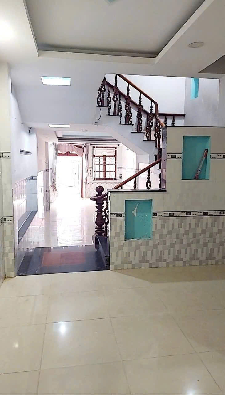 z6473578239365_5bc6a878c4a90d686ce2371f8beed9d8