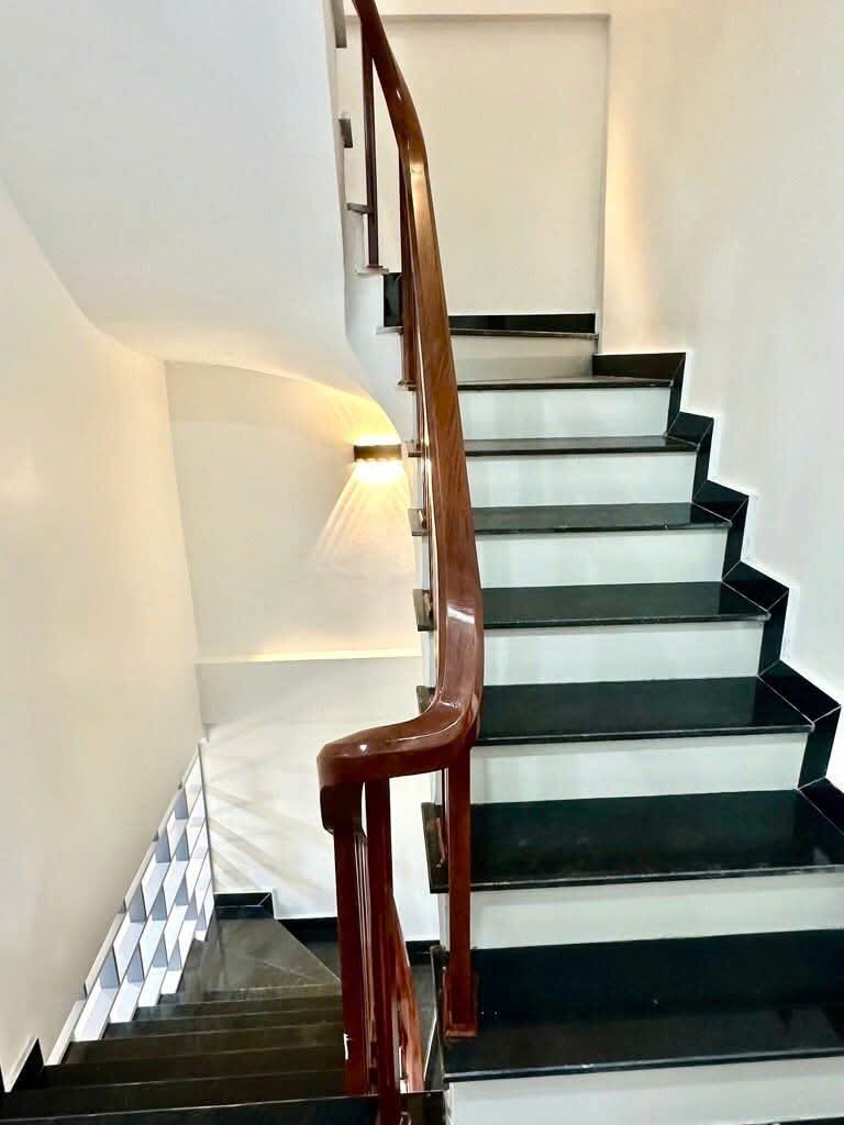 z6503390811941_30701c011f70e12a19912247787e6bae