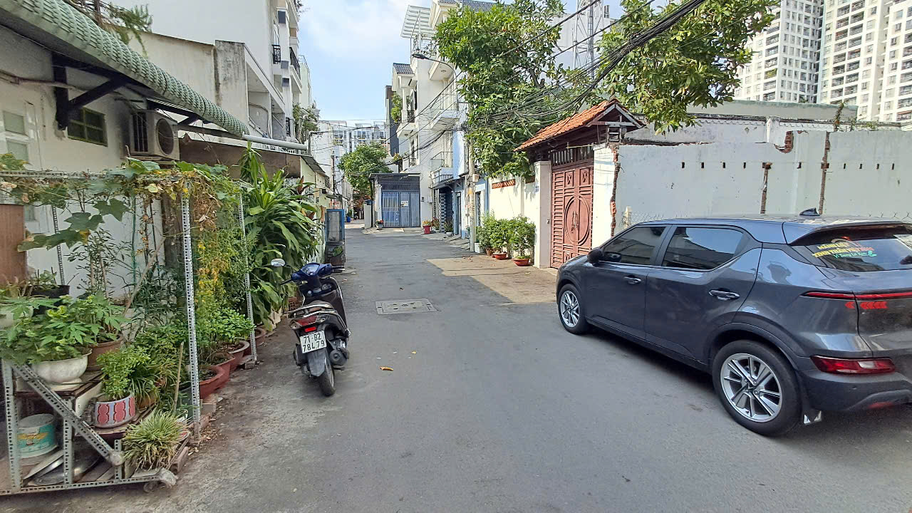 z6512775312812_e4d44cbe7935f8466f3ec2760e20756f