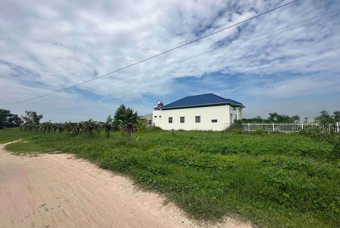 z6819779300887_98fdcb1ac24f2b96d5b3444751a9f535