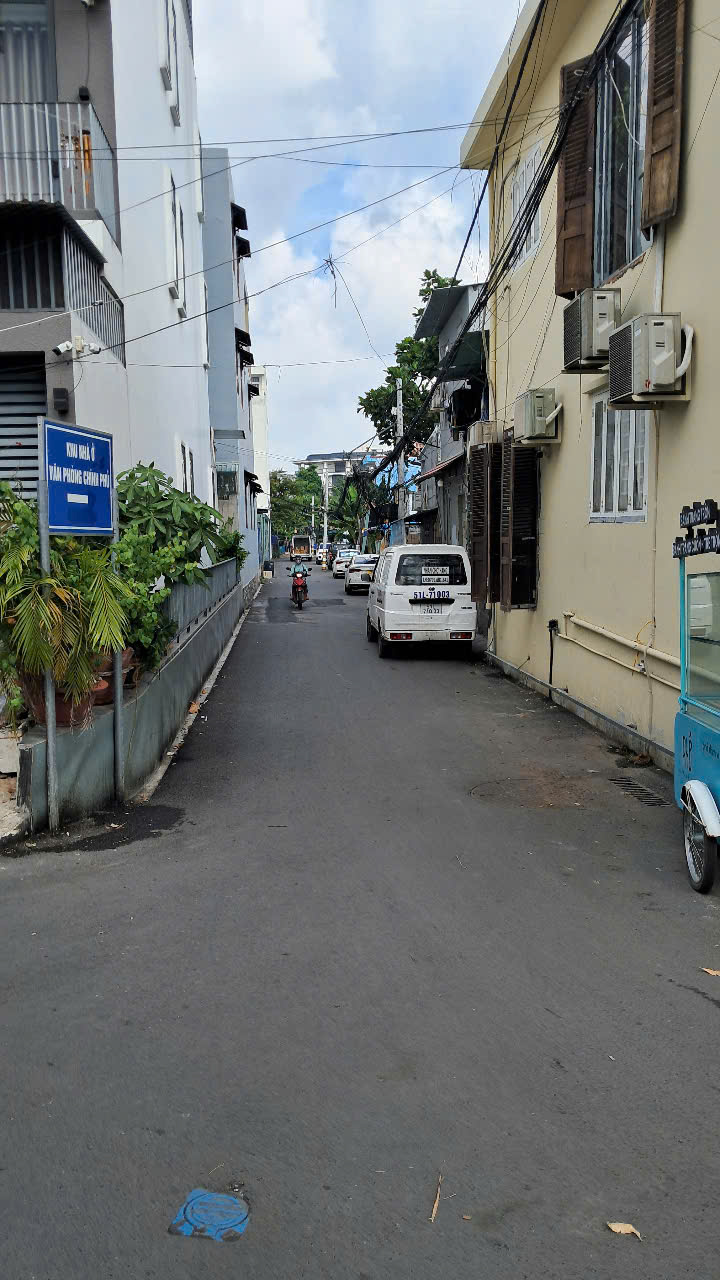 z6998371772640_7e8b865785379ad011bd7c35ac165bc9