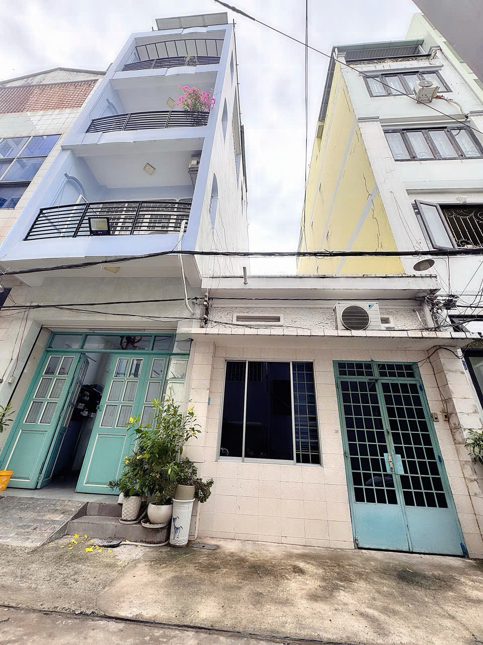 z7067274115676_94ea4191d917172c5ecae939f66ba48a