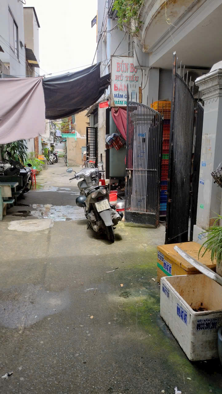 z7135215746639_4d95b9fef9b5b4f0ee9563c1acab2a2c