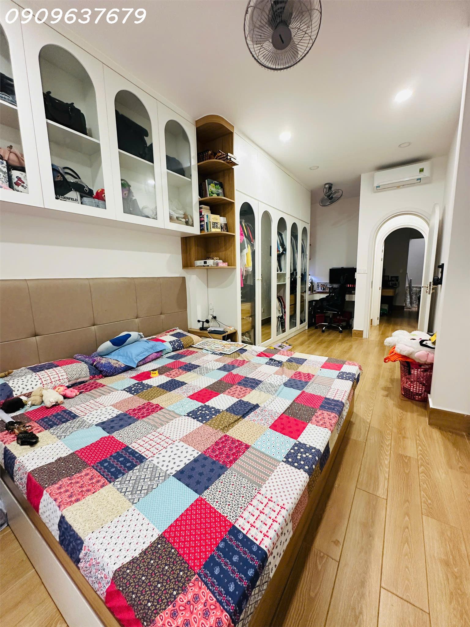 z7151131512296_b7030af49f161a02b7f58c3ddff0e980