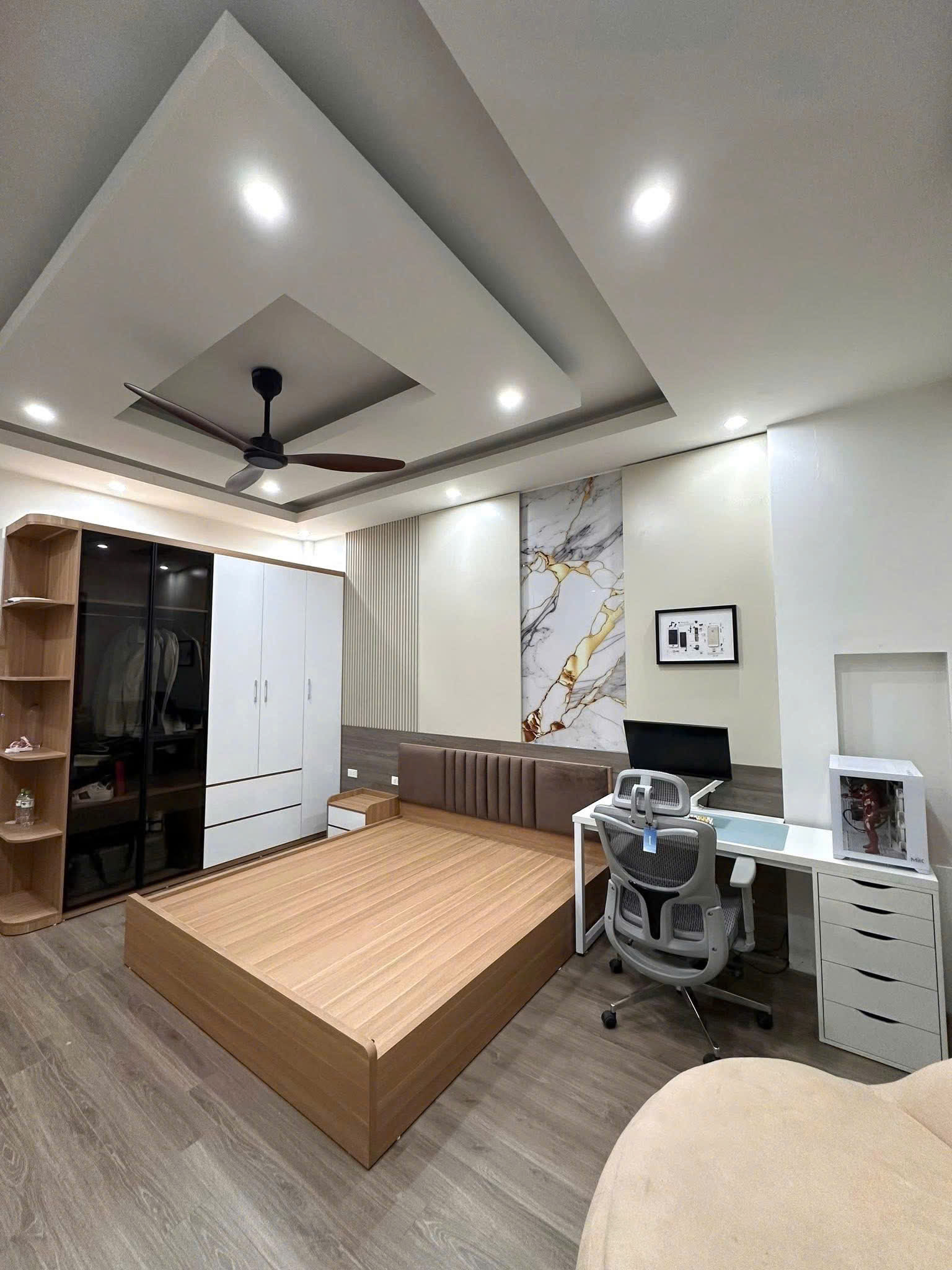 z7159338235966_2f39e1e46c22f297435c15a5002a4053