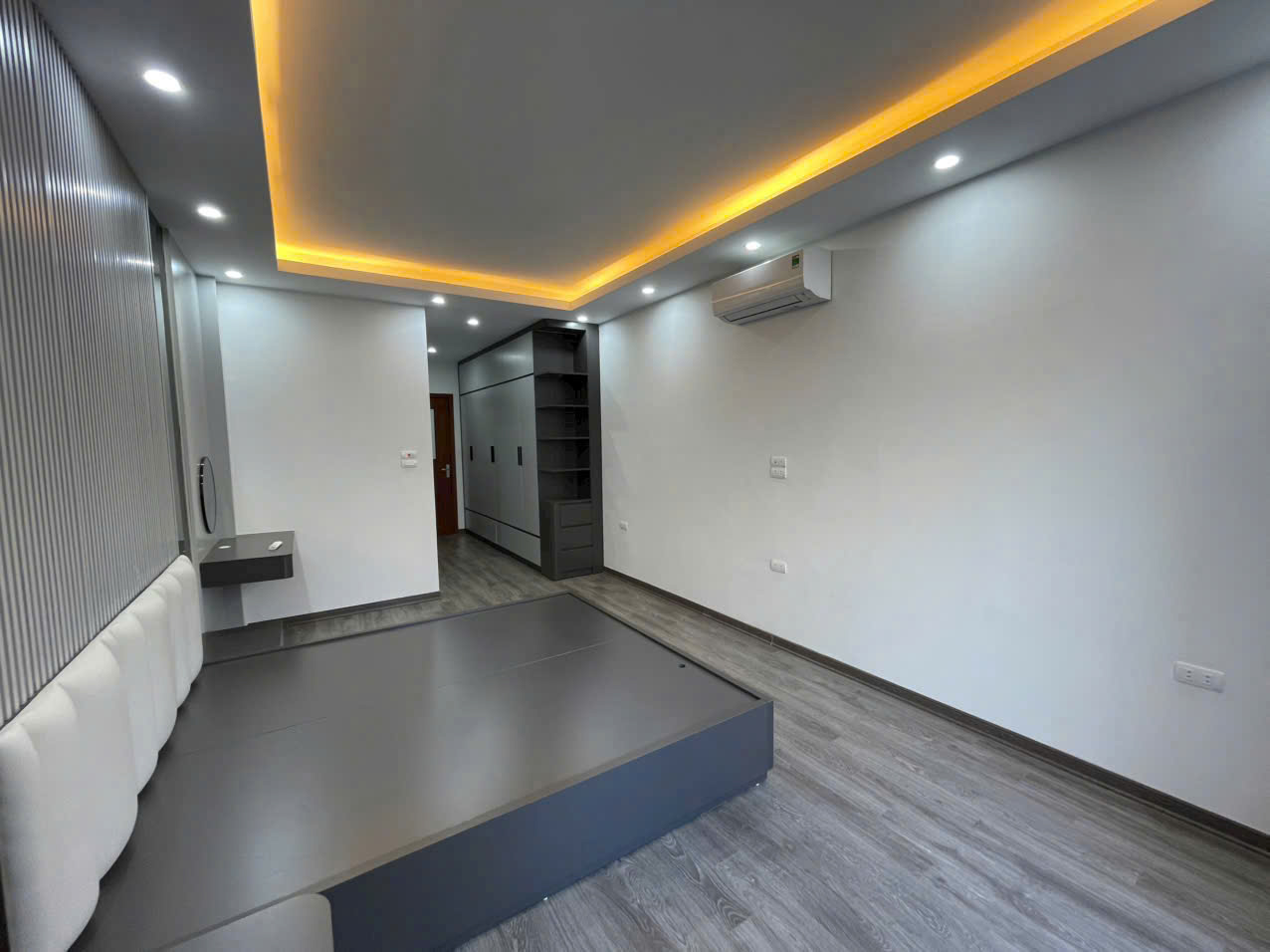 z7165140065955_51921f37445c12c9938aca5eaee87f74