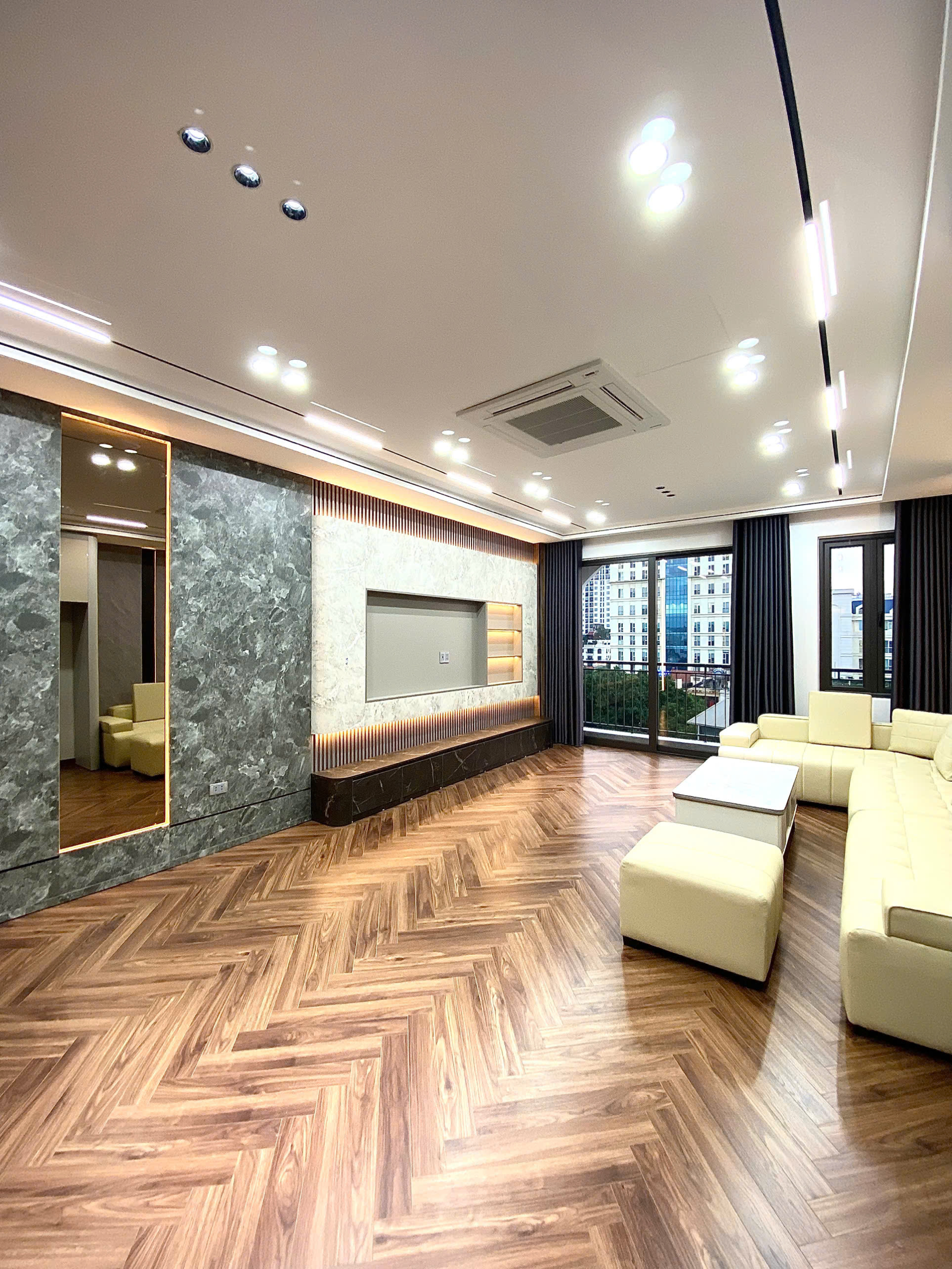 z7173510804583_55800aaf14f5e14b143721dcd01e0cf0