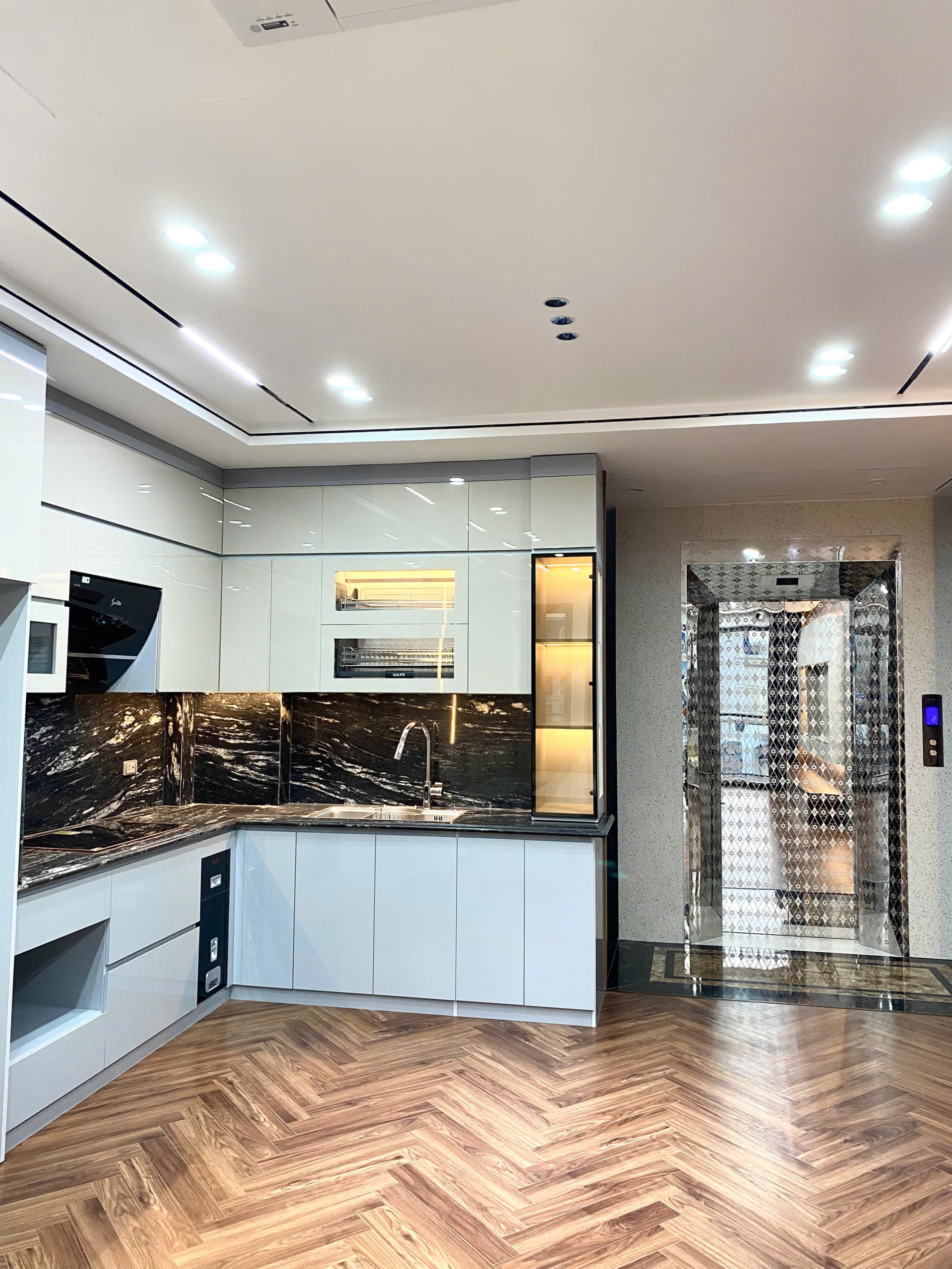 z7173510815998_82da6aaf1e6385ef91f4017167122de1