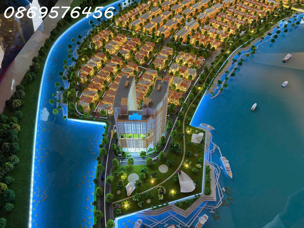 z7174225100933_0673bd6788eda67d399f920db146d448