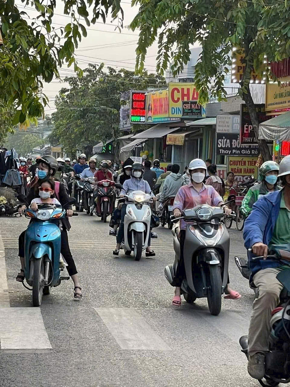 z7176518846106_e98bcc751c3a19b098cc1eaa8e474347