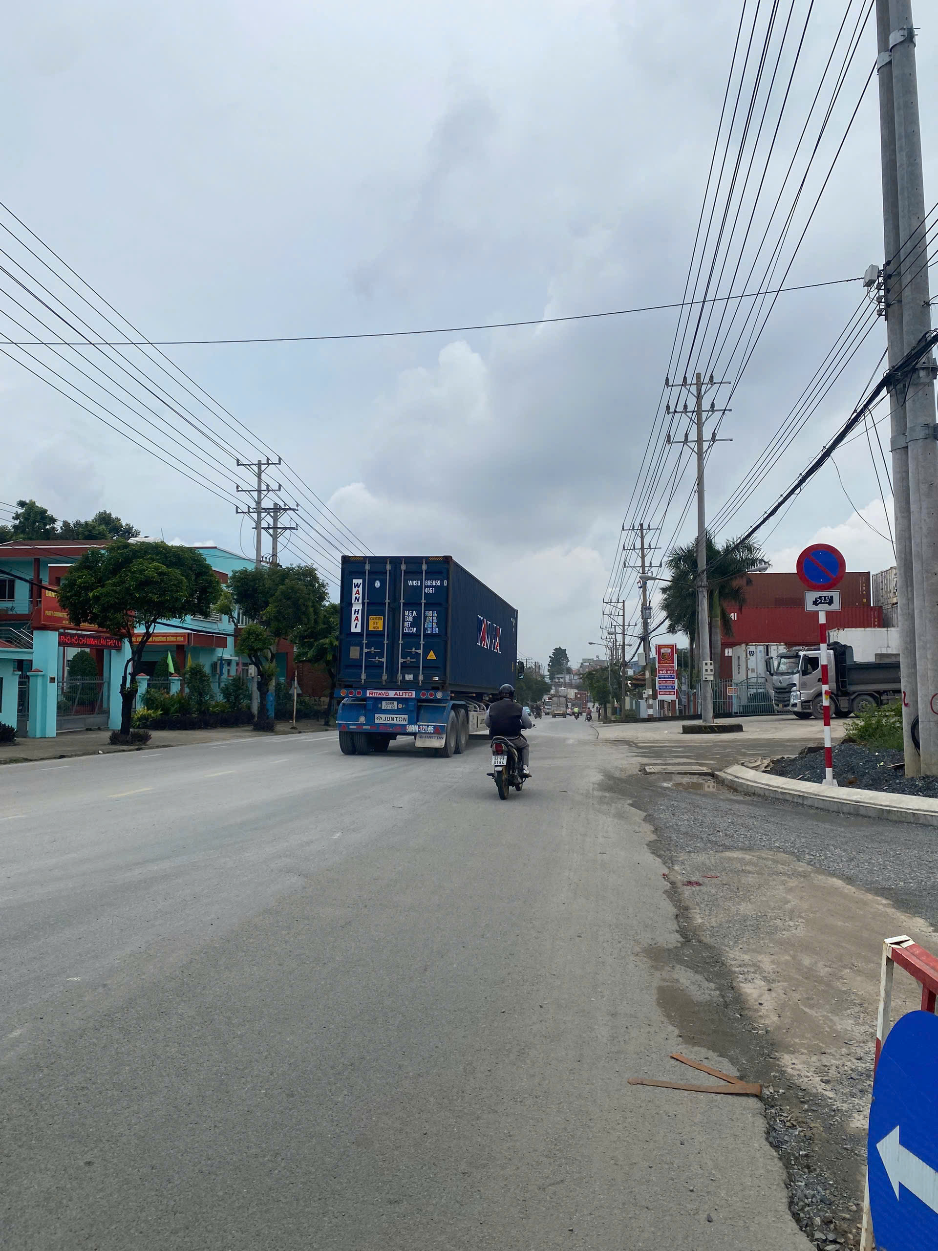 z7176862154056_60198b27dbe620dc781477a7933c66a2