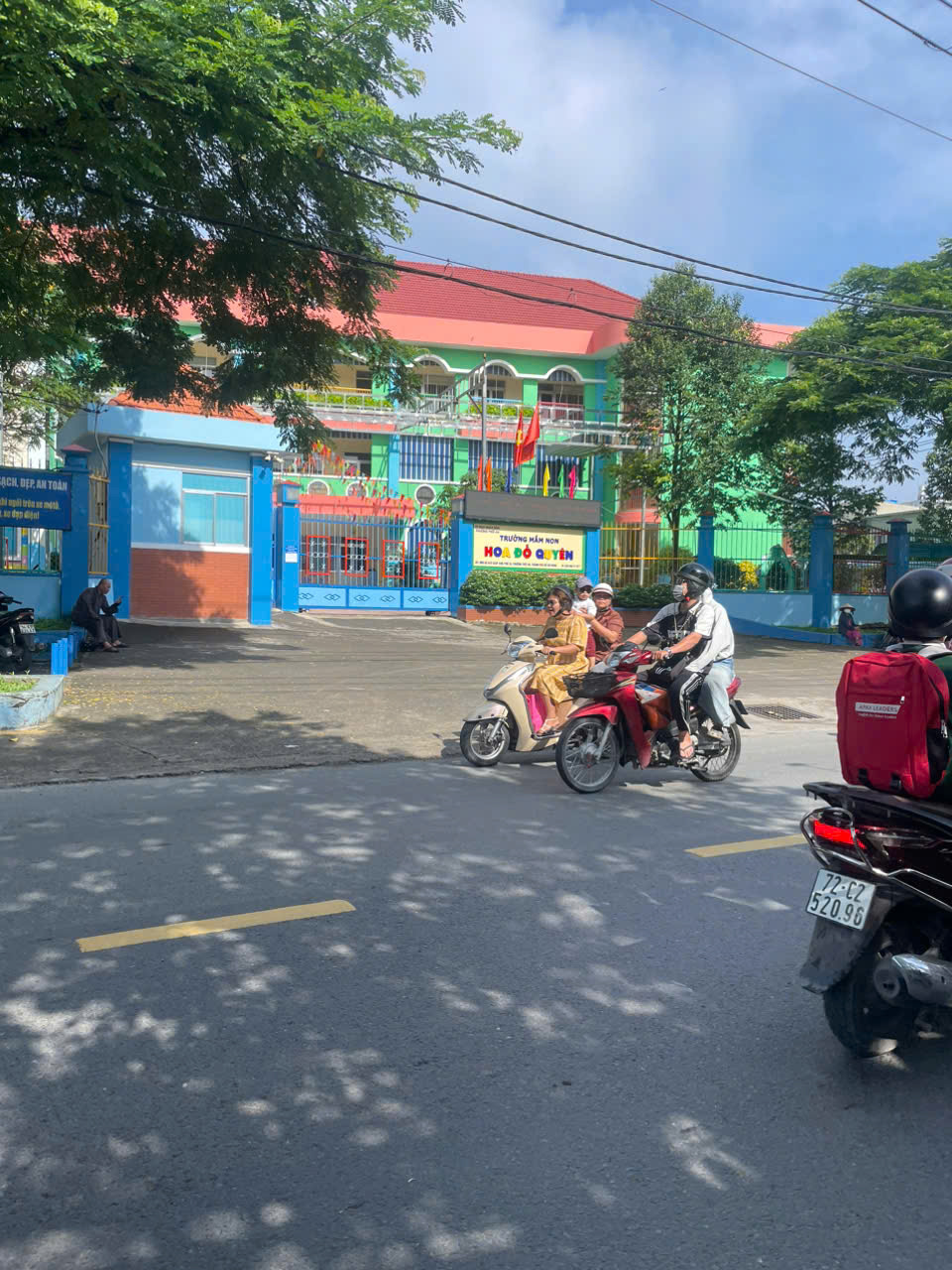 z7180188659869_5b5649b770682bd00559a0c4f8d6d95c