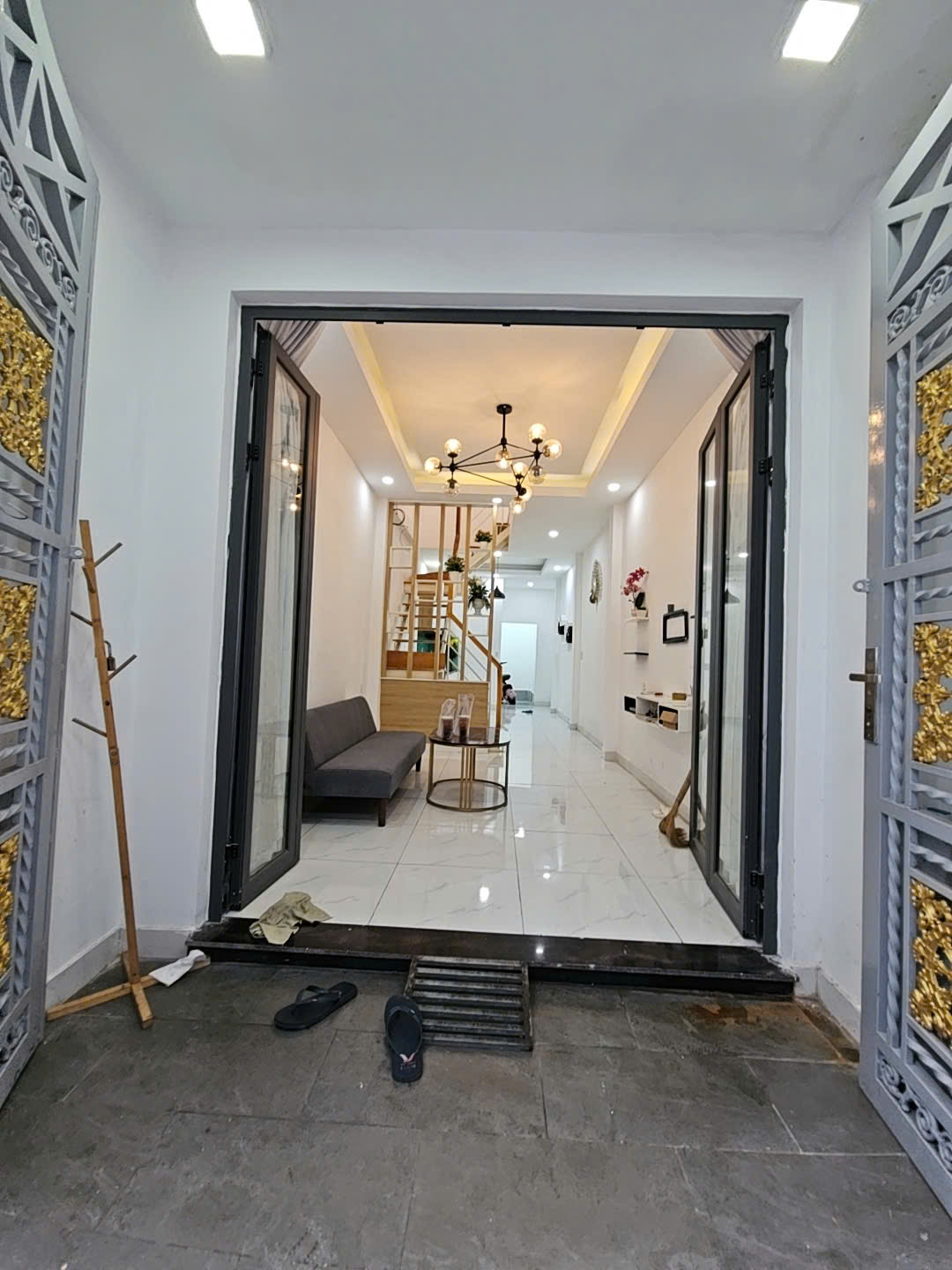 z7181478559346_ee68431644675fba99a6774e7714f886