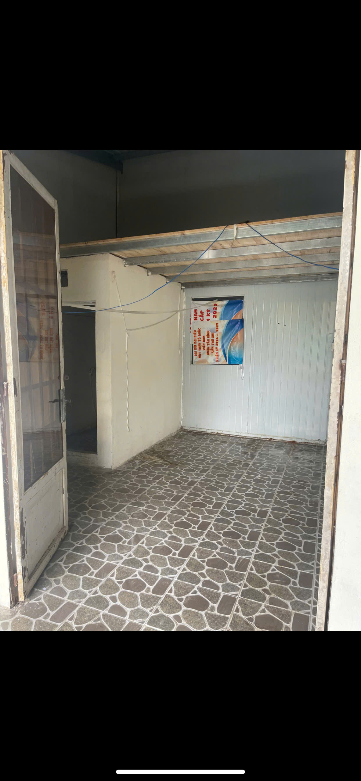 z7184261183073_50074f0940245878ee494e5ad463439e