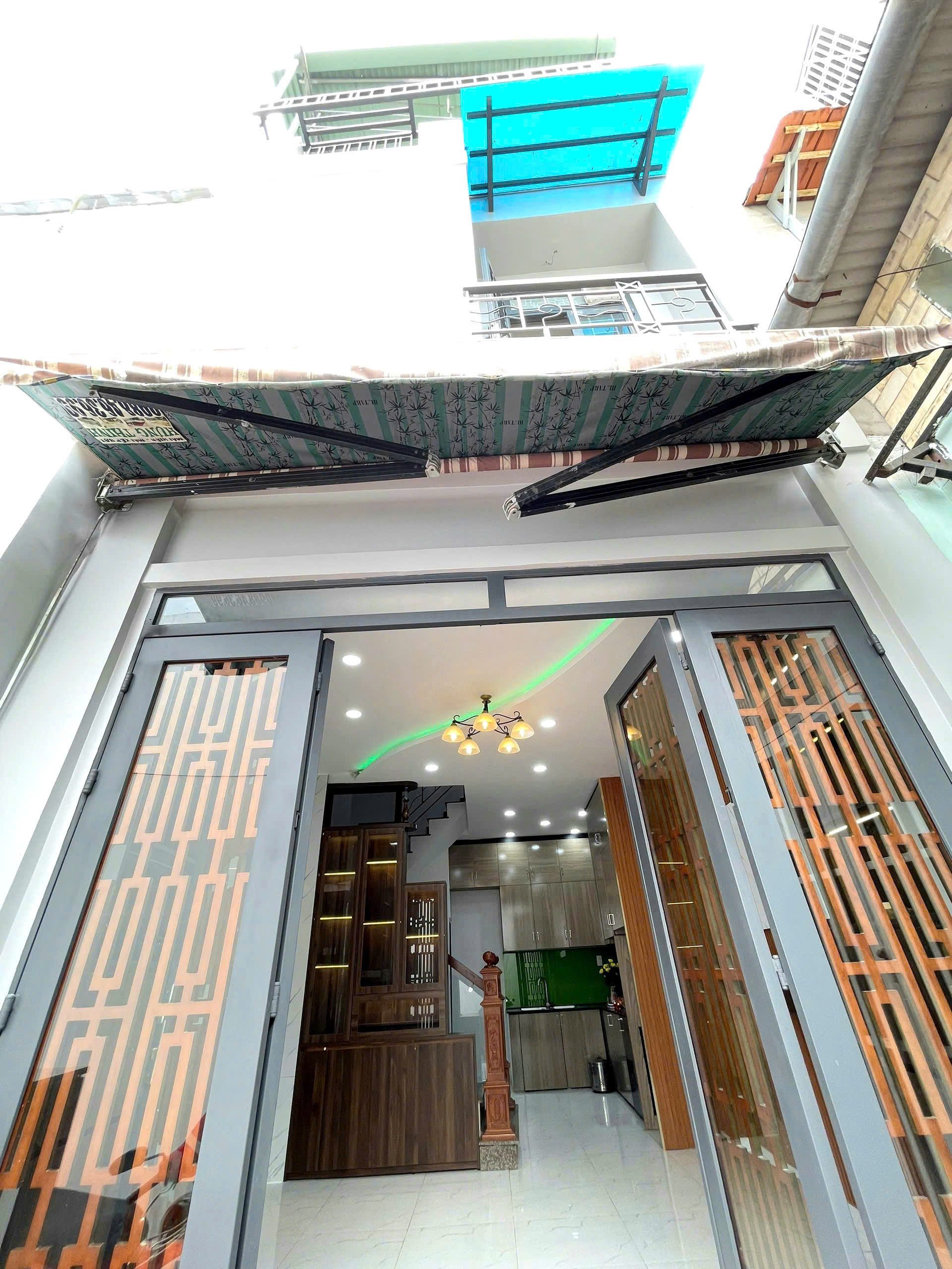 z7184472998115_7c6cccf196e4a03c12f7958094a06435