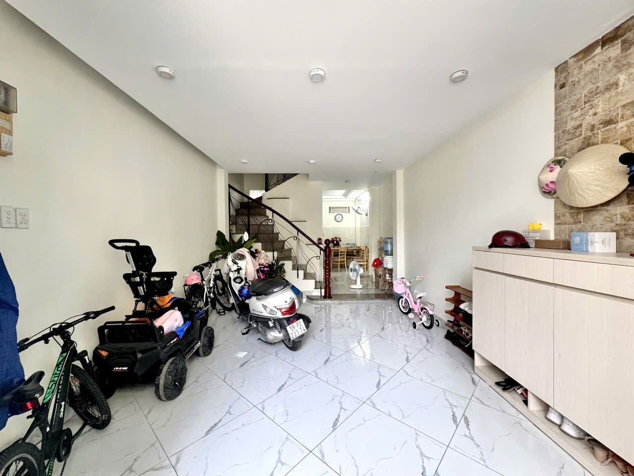 z7189953851915_8492e87201bd7105ec82bc9c6a29dd7a