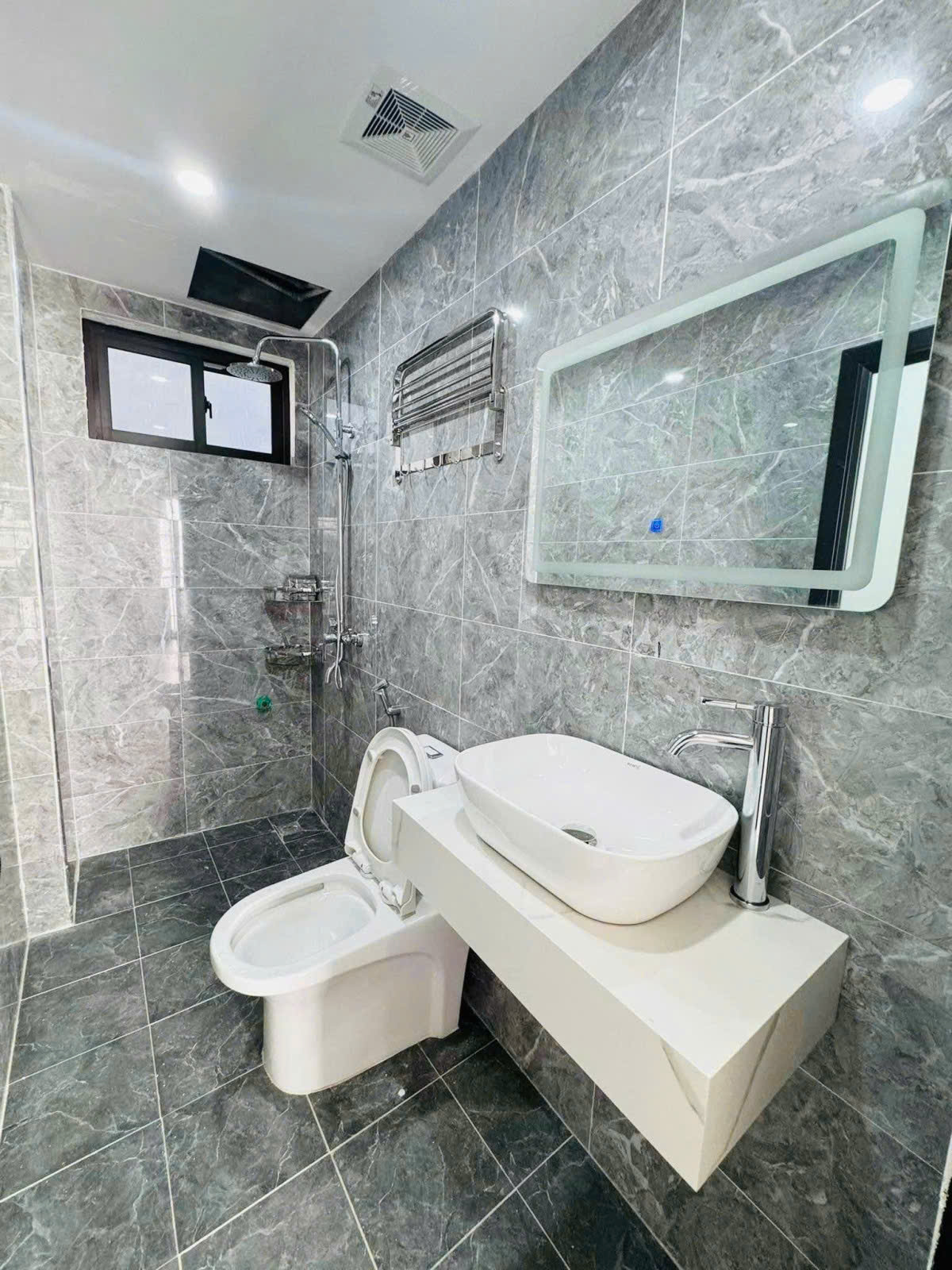 z7190165950374_af5ad5682e01e5f1496a9b797b560d8d