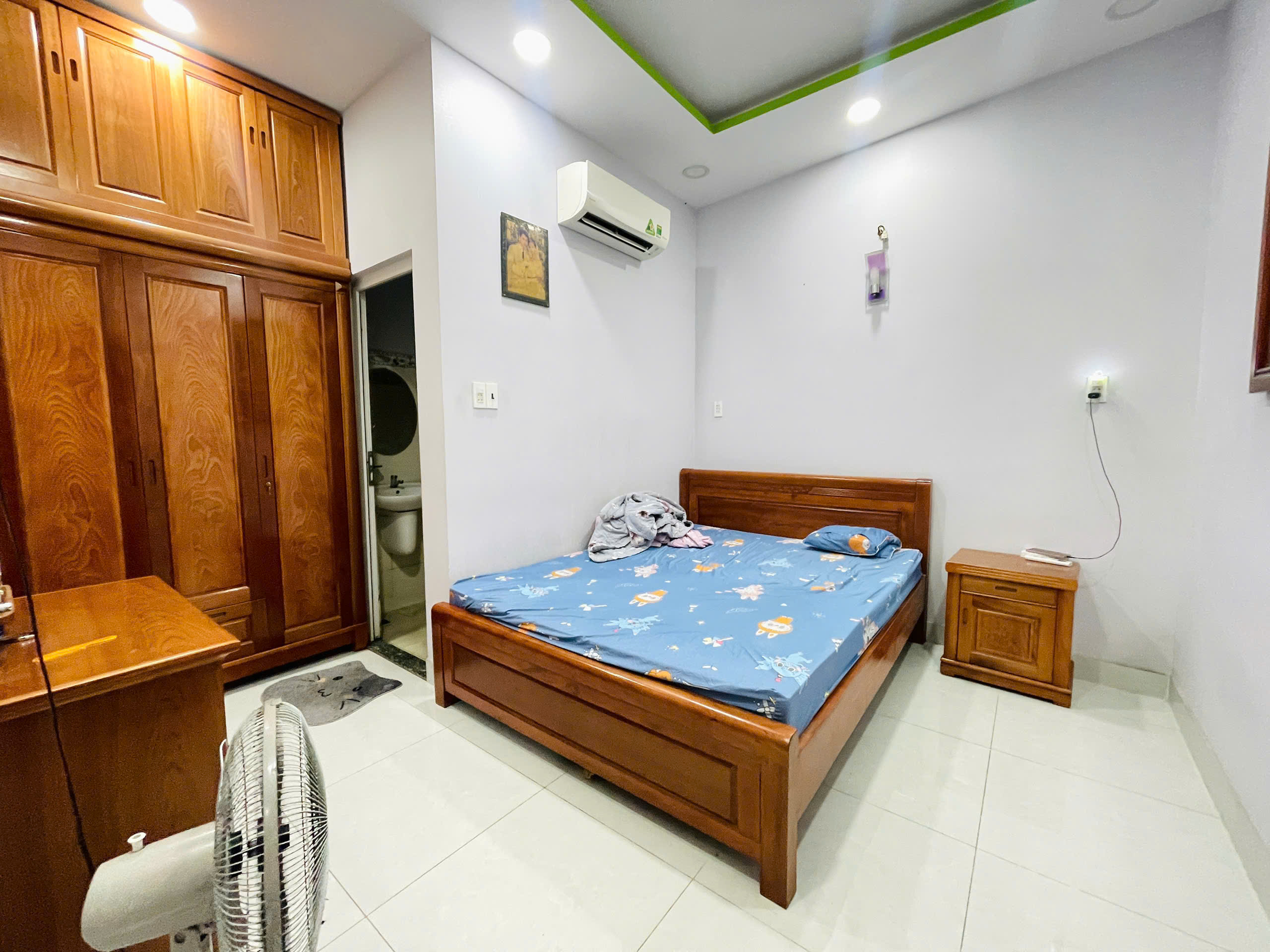 z7192012085435_75f9f6a69028b9986e2195f71d9422c3