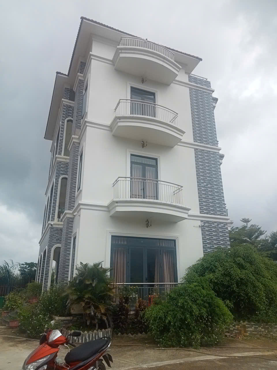 z7194105671856_dee3b9aa7911aeb299015411ec49b65a