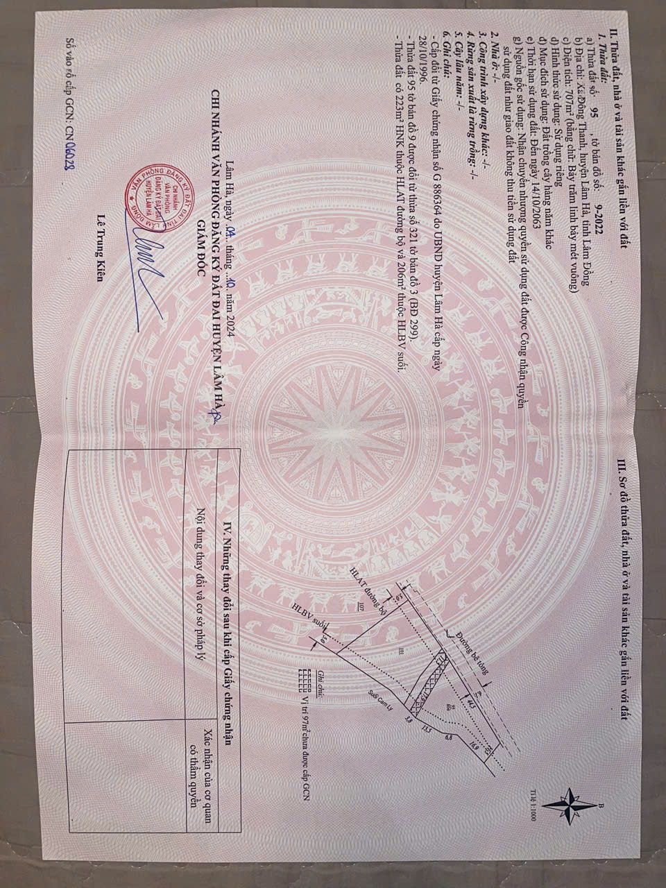 z7194111067700_4e68d4876a72c4a9985cbfca005a5b74