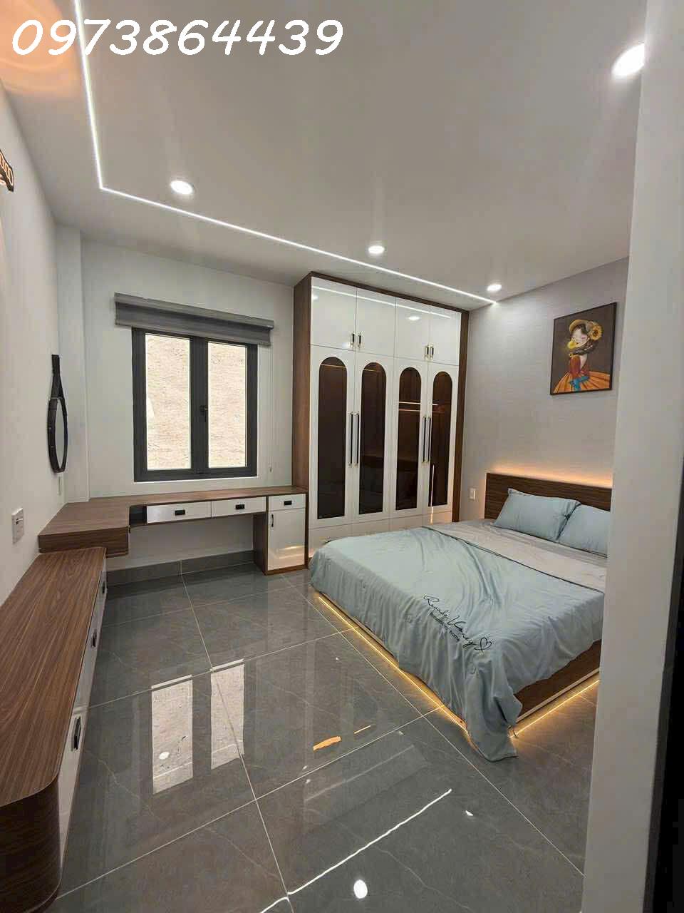 z7196888332018_e6ee610fcfab8d19db4430bb7381dc65