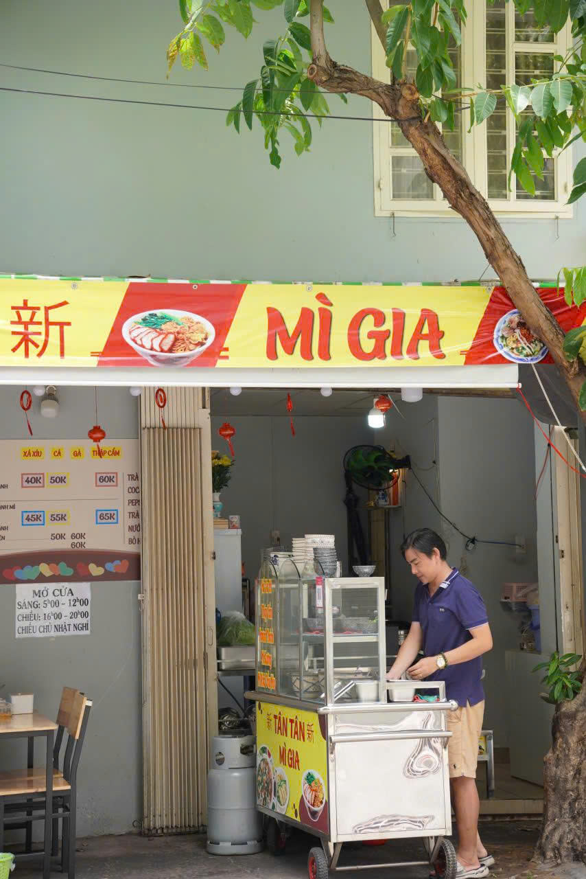 z7223056108219_1f95cbd6bcbfb2a06d1aaad8577a19e8