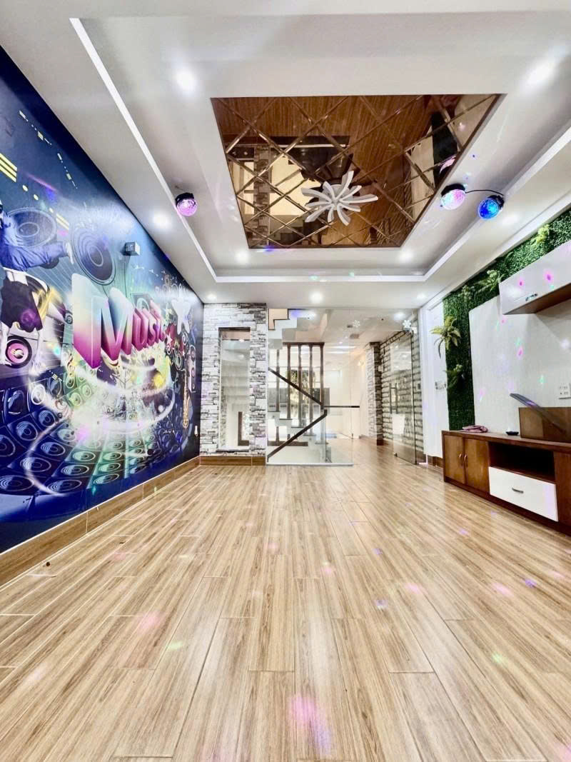 z7224816964780_5b8eb9fad3732e31b2dab158f866e679