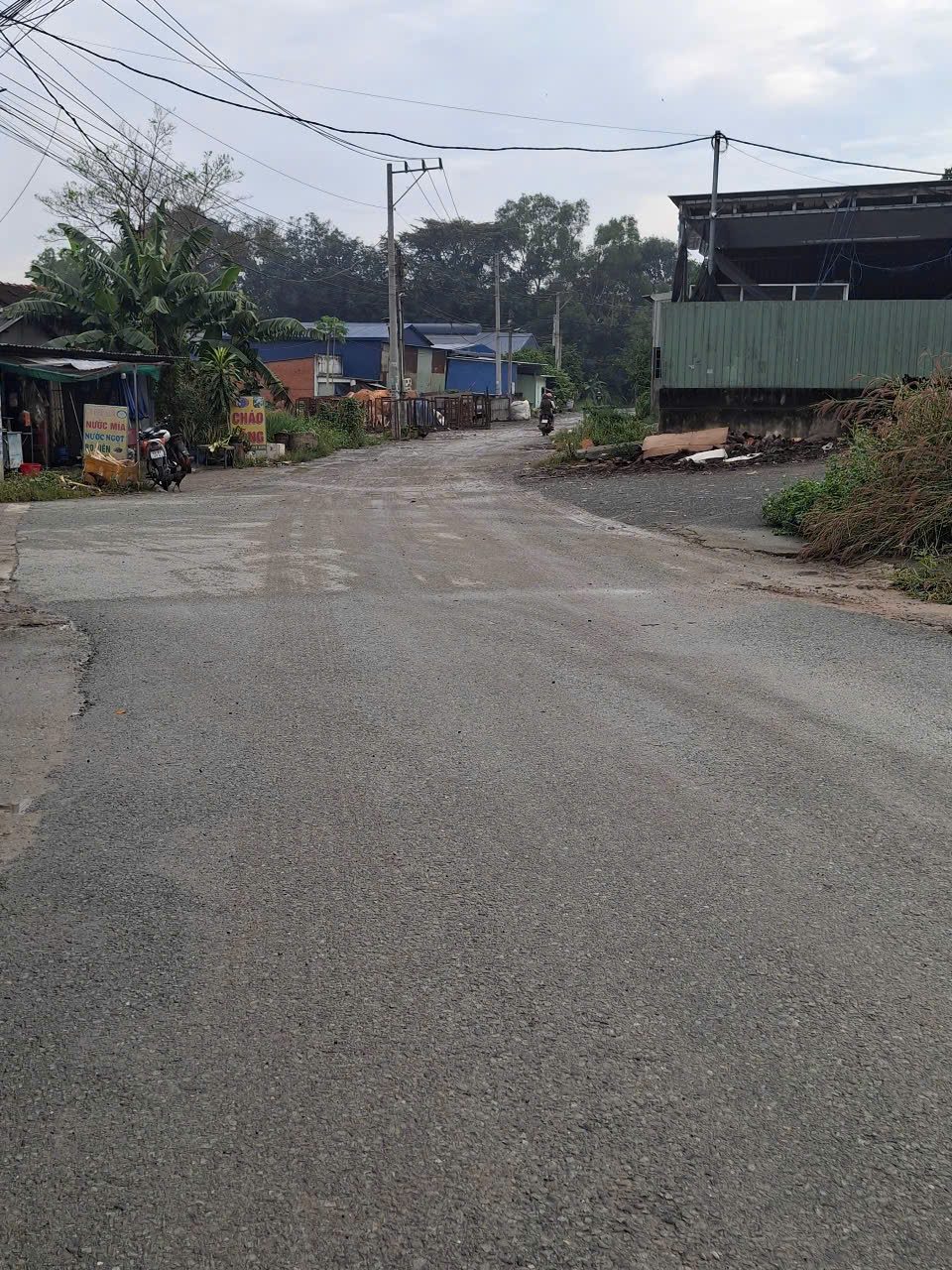 z7240470984099_61765101e8fc4ad961e13af83b0127a1