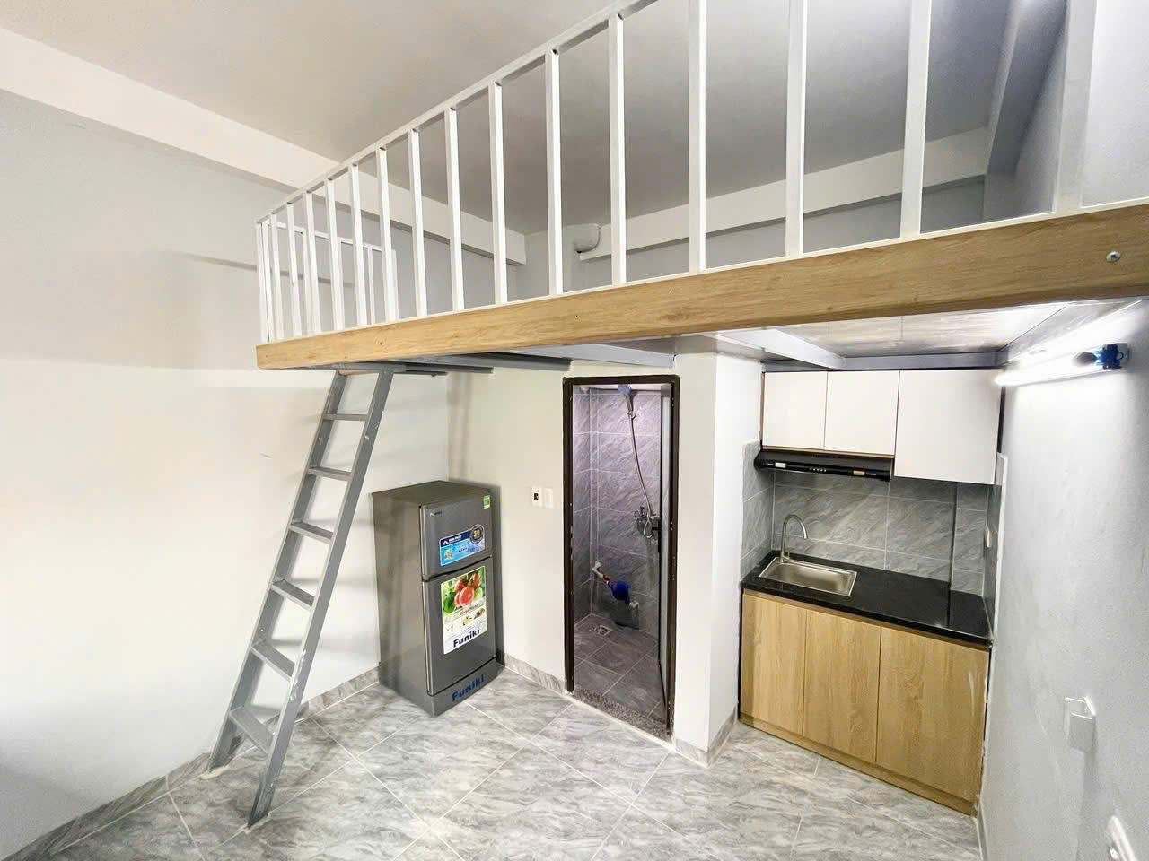 z7255509781084_6b9947b2616a518e486f60be73ec262e