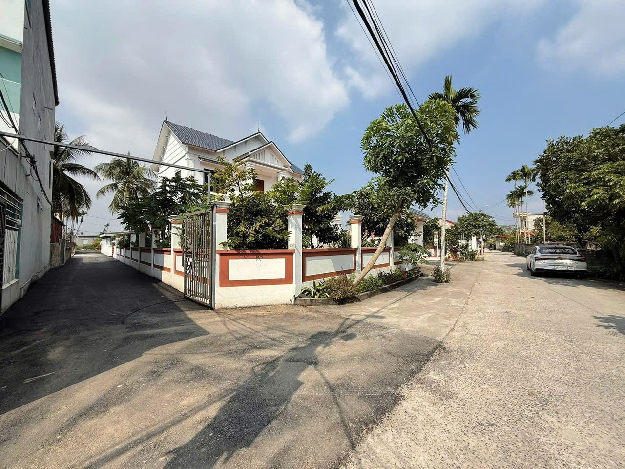 102073609658860174899