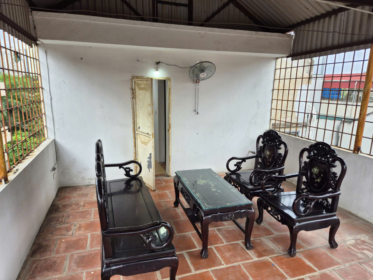 2235026105232006388_(3)