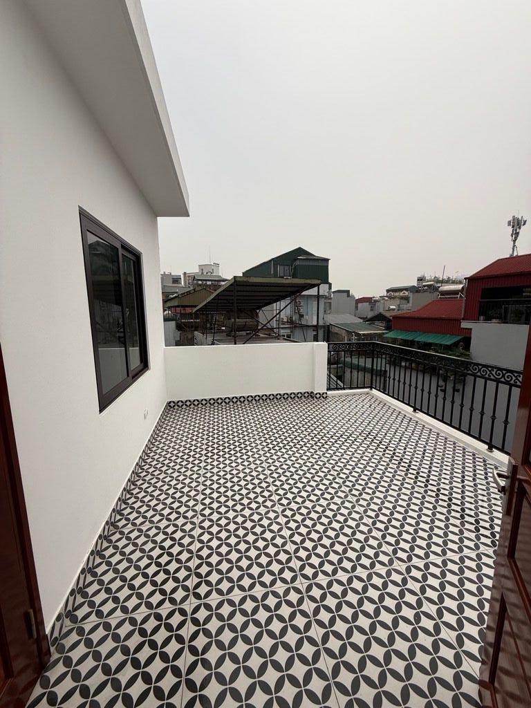 2y5k-BF635D27-miv06134_734_16