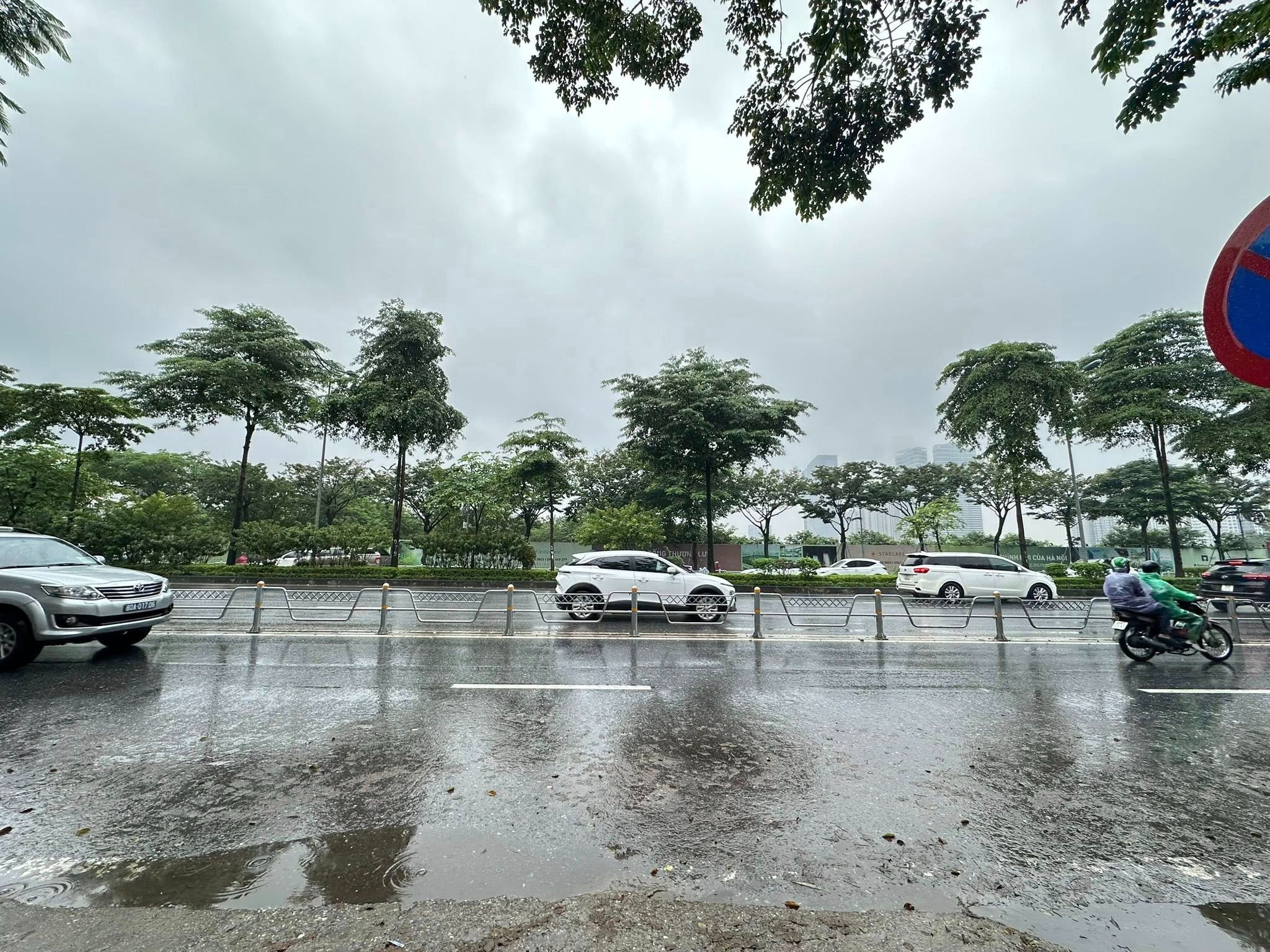 596814867_24709175882094086_6739