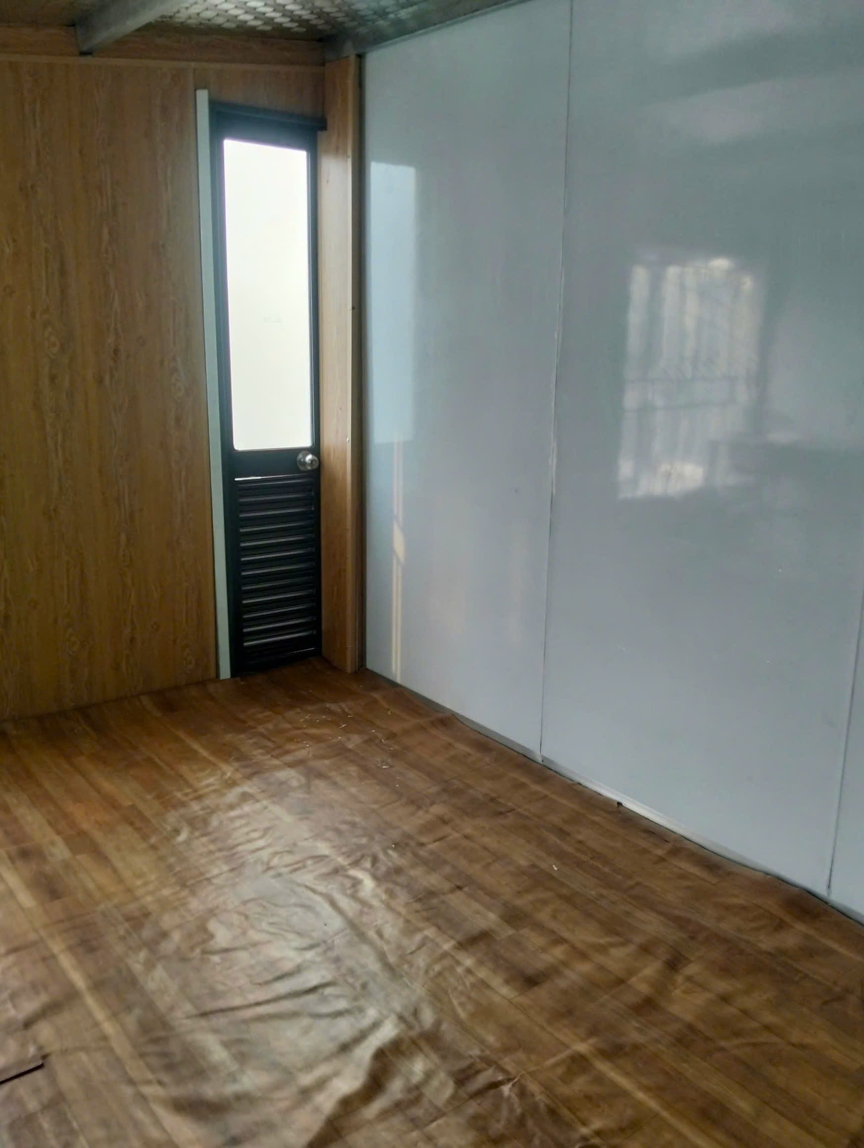 939aad97-654a-439f-8598-f8064c7e6f10