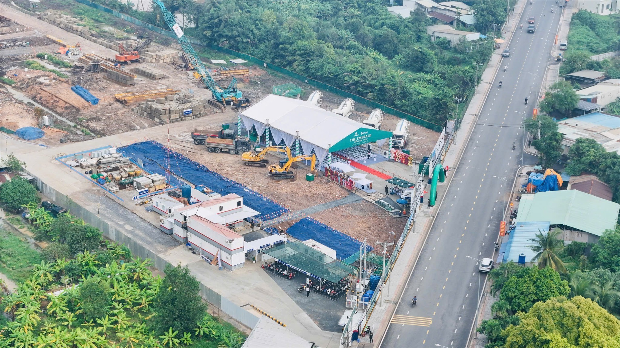 The Emerald Garden View 72