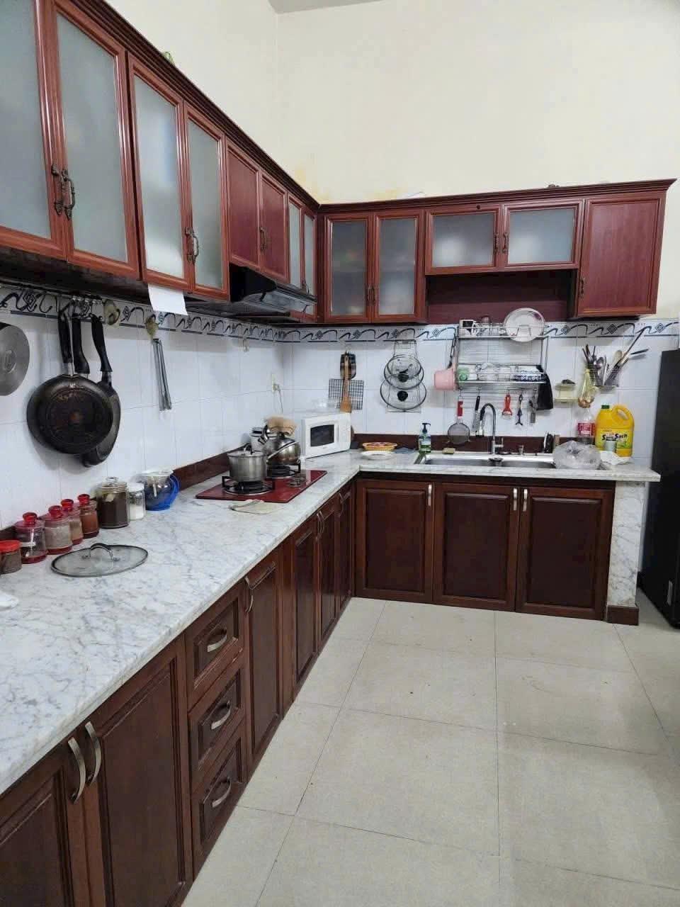 ban-nha-hem-nguyen-hong-dao-ban-nha-phuong-14-tan-binh-0922196969-3