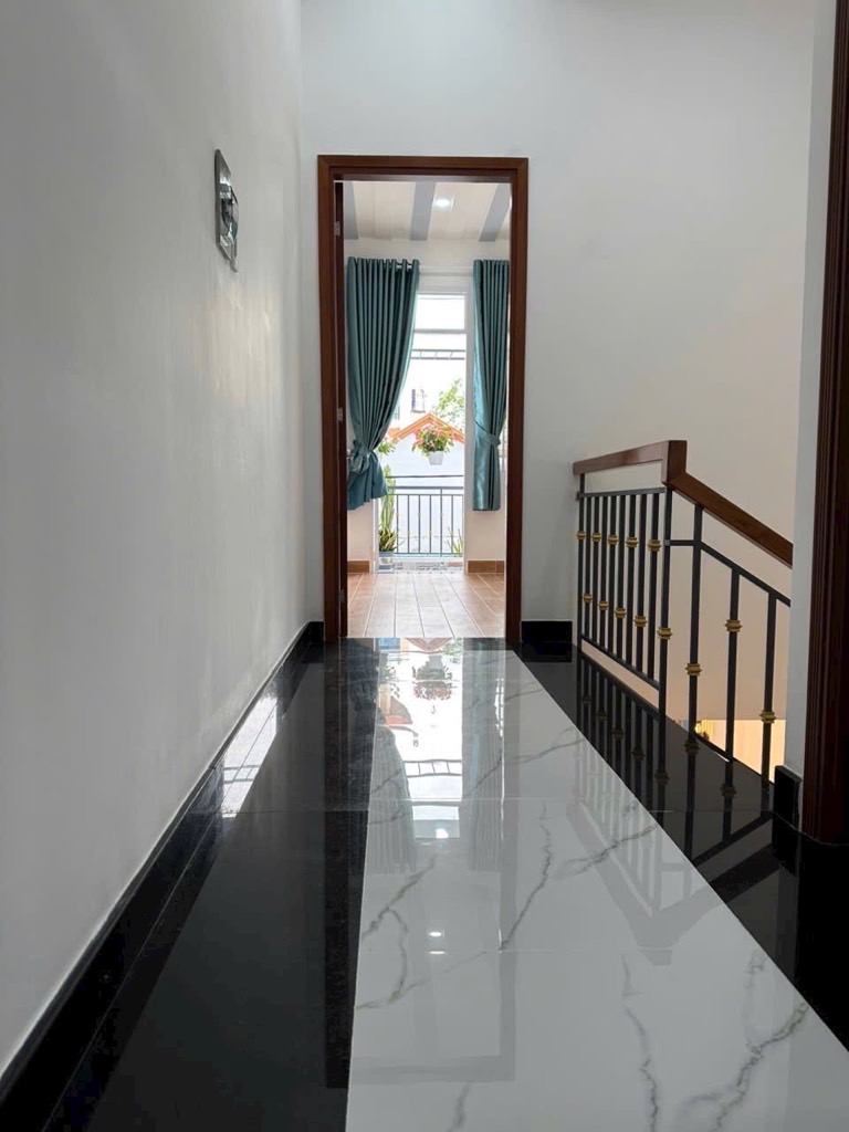 ban-nha-hem-xe-hoi-nguyen-van-khoi-5-0964364745